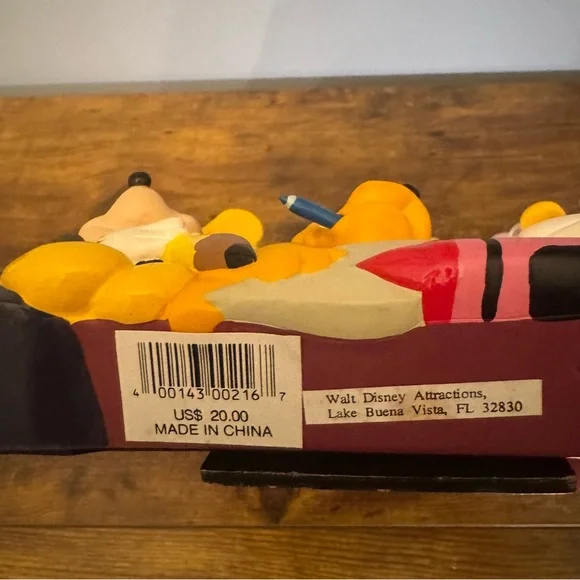 Walt Disney World Mickey Mouse Friends Art Theme 3D Picture Frame - Picture 9 of 13